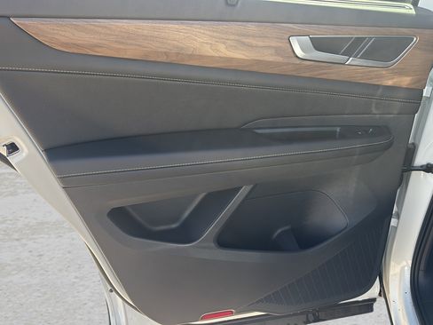 New 2026 Volkswagen Atlas SE FWD image 15