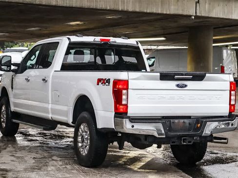 Used 2022 Ford F350 XLT w/ XLT Premium Package image 6
