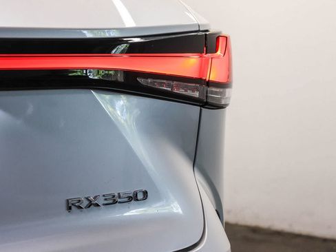 Certified 2025 Lexus RX 350 FWD w/ Accessory Package image 11