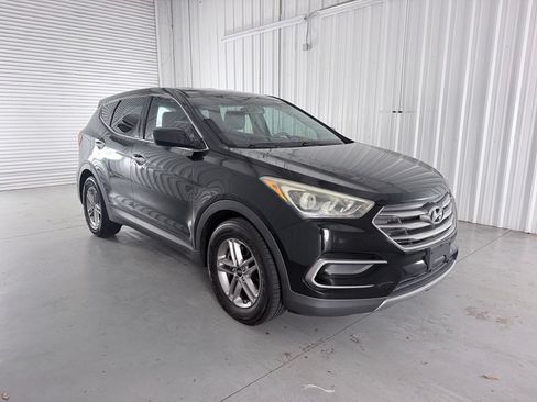 Used 2017 Hyundai Santa Fe Sport FWD image 3