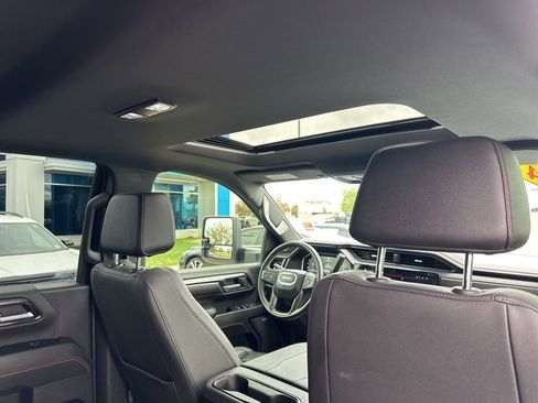 Used 2024 GMC Sierra 2500 AT4 w/ AT4 Premium Plus Package AWD/4WD image 25