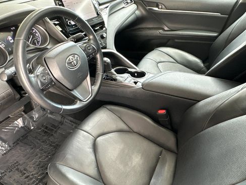 Used 2021 Toyota Camry XSE image 10