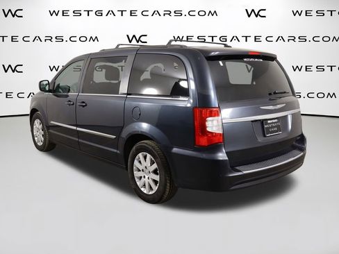 Used 2014 Chrysler Town & Country Touring image 38