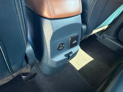 Used 2024 Ford Maverick Lariat FWD image 17