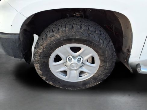 Used 2019 Toyota Tundra SR image 9