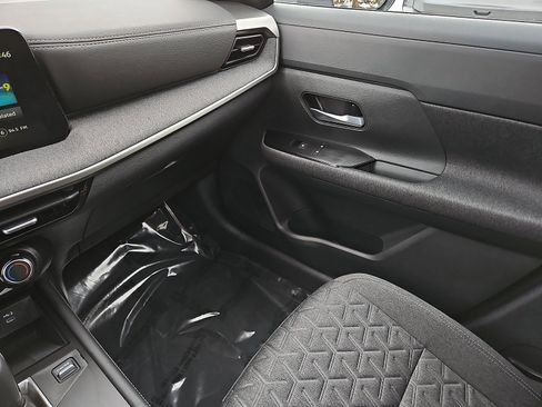 Certified 2025 Nissan Kicks SV w/ SV Premium Package image 26