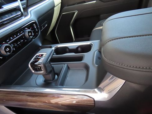 New 2026 Chevrolet Silverado 1500 RST AWD/4WD image 6