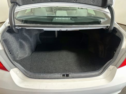 Used 2017 Toyota Camry LE FWD image 23