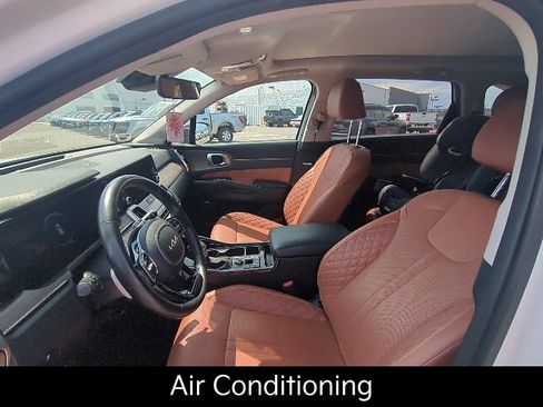 Used 2022 Kia Sorento SX Prestige w/ Rust Color Package AWD/4WD image 10