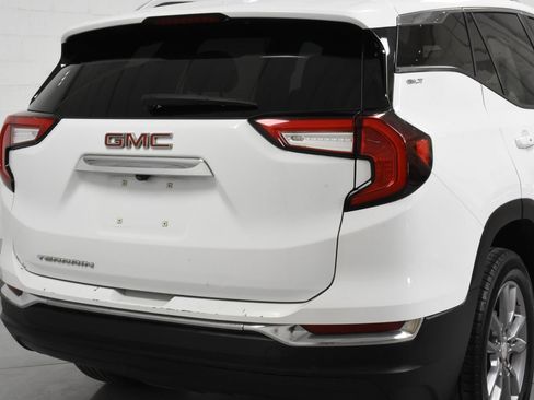 Used 2023 GMC Terrain SLT FWD image 3