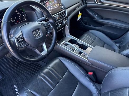 Certified 2021 Honda Accord Touring image 4