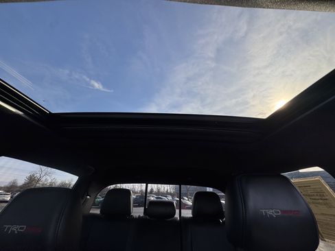 Used 2019 Toyota Tacoma TRD Pro image 3