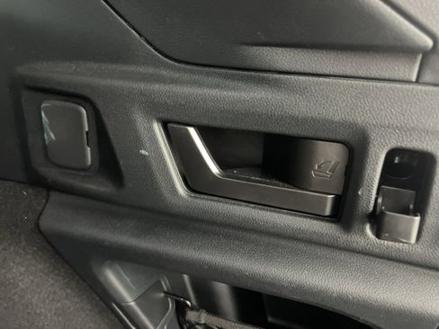 Used 2024 Subaru Outback Premium image 34