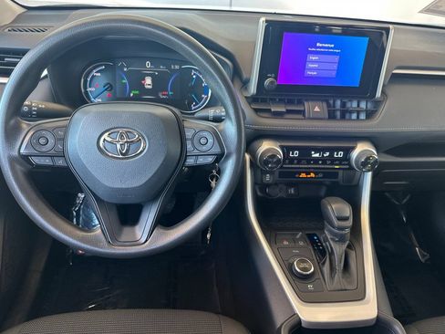 Used 2024 Toyota RAV4 LE AWD/4WD image 17