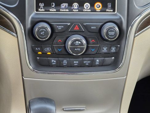 Used 2017 Jeep Grand Cherokee Limited w/ Trailer Tow Group IV AWD/4WD image 36