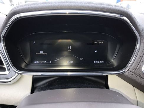 Used 2019 Lincoln Continental Select w/ Continental Climate Package image 15