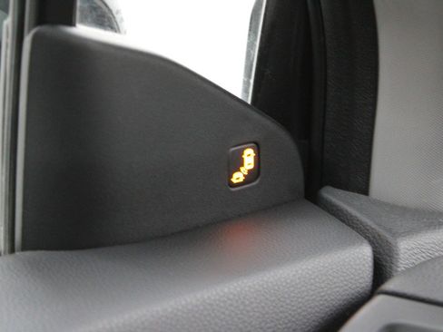 Used 2017 Honda Ridgeline RTL-E image 18