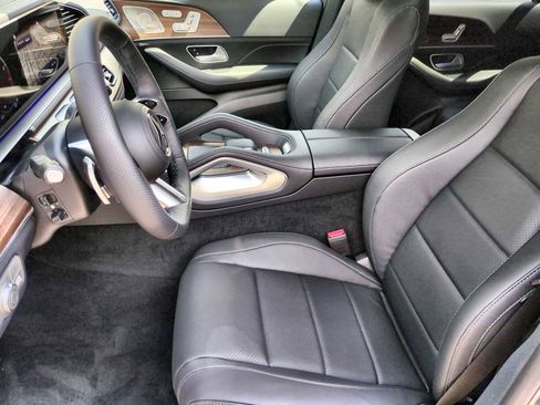 New 2025 Mercedes-Benz GLS 450 4MATIC image 17