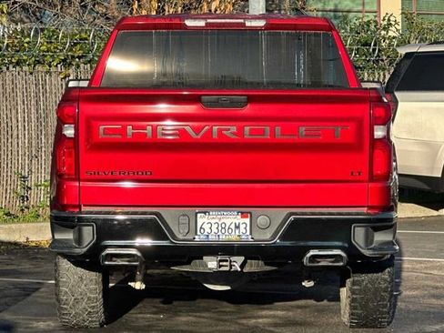 Used 2022 Chevrolet Silverado 1500 LT Trail Boss w/ LPO, Dark Essentials Package image 8