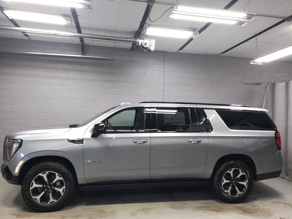 New 2026 GMC Yukon XL AT4 w/ AT4 Premium Plus Package AWD/4WD image 18