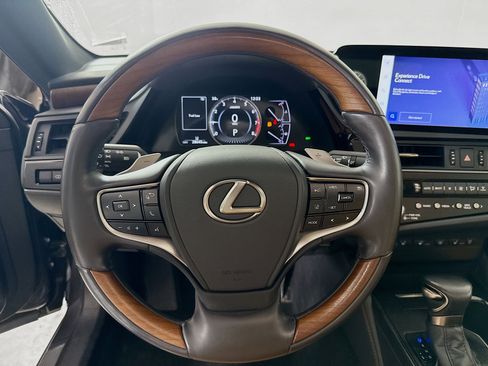 Certified 2023 Lexus ES 350 Luxury w/ Accessory Package (Z2) image 12