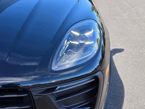 New 2026 Porsche Macan AWD/4WD image 13
