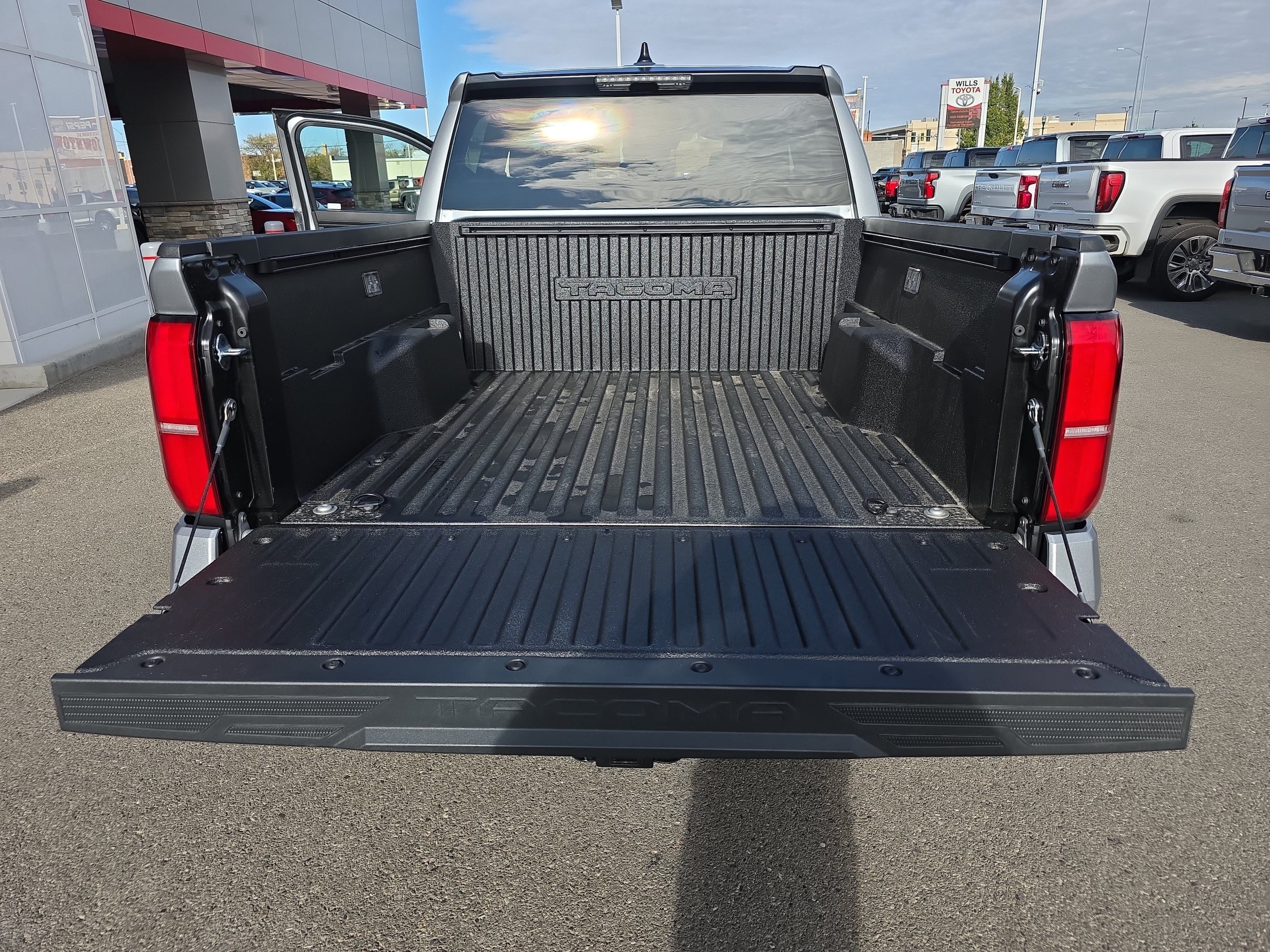 Used 2026 Toyota Tacoma 4x4 Double Cab image 14