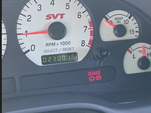 Used 2004 Ford Mustang Cobra RWD image 8