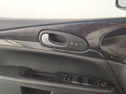 Used 2017 Buick Enclave Leather image 22