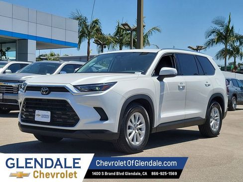 Used 2026 Toyota Grand Highlander FWD image 16