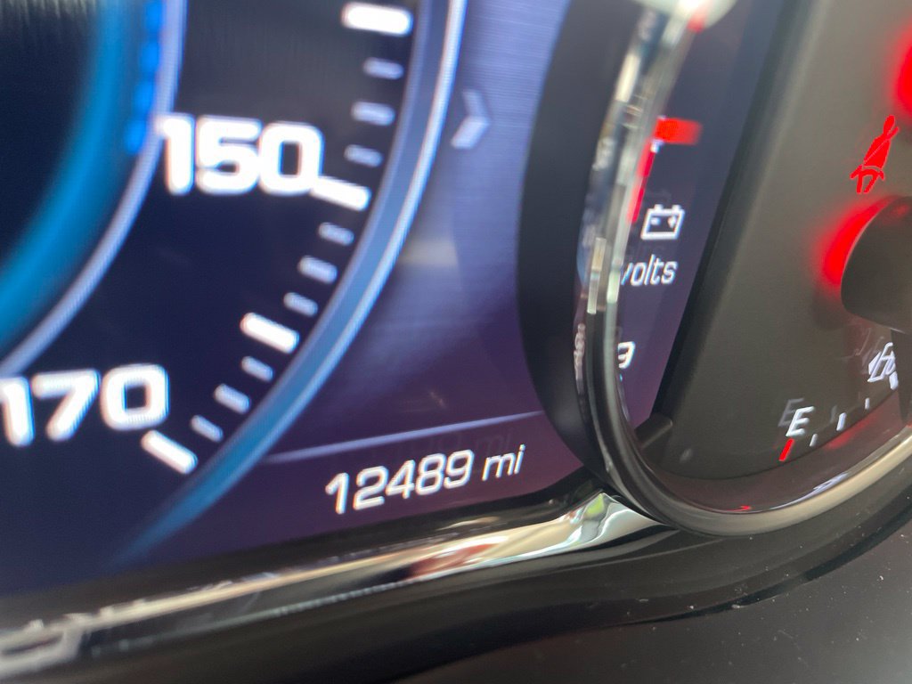 Used 2018 GMC Acadia Denali w/ Technology Package FWD image 4