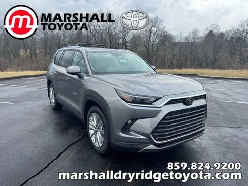 New 2026 Toyota Grand Highlander Platinum image 1