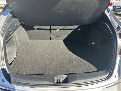 Used 2018 Toyota C-HR XLE image 22