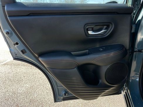 Certified 2025 Honda HR-V Sport image 37