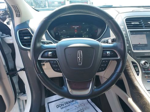 Used 2020 Lincoln Nautilus Reserve AWD/4WD image 17