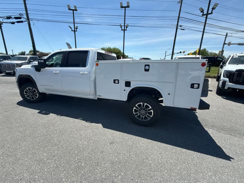 New 2026 GMC Sierra 3500 SLE w/ SLE Convenience Package AWD/4WD image 9
