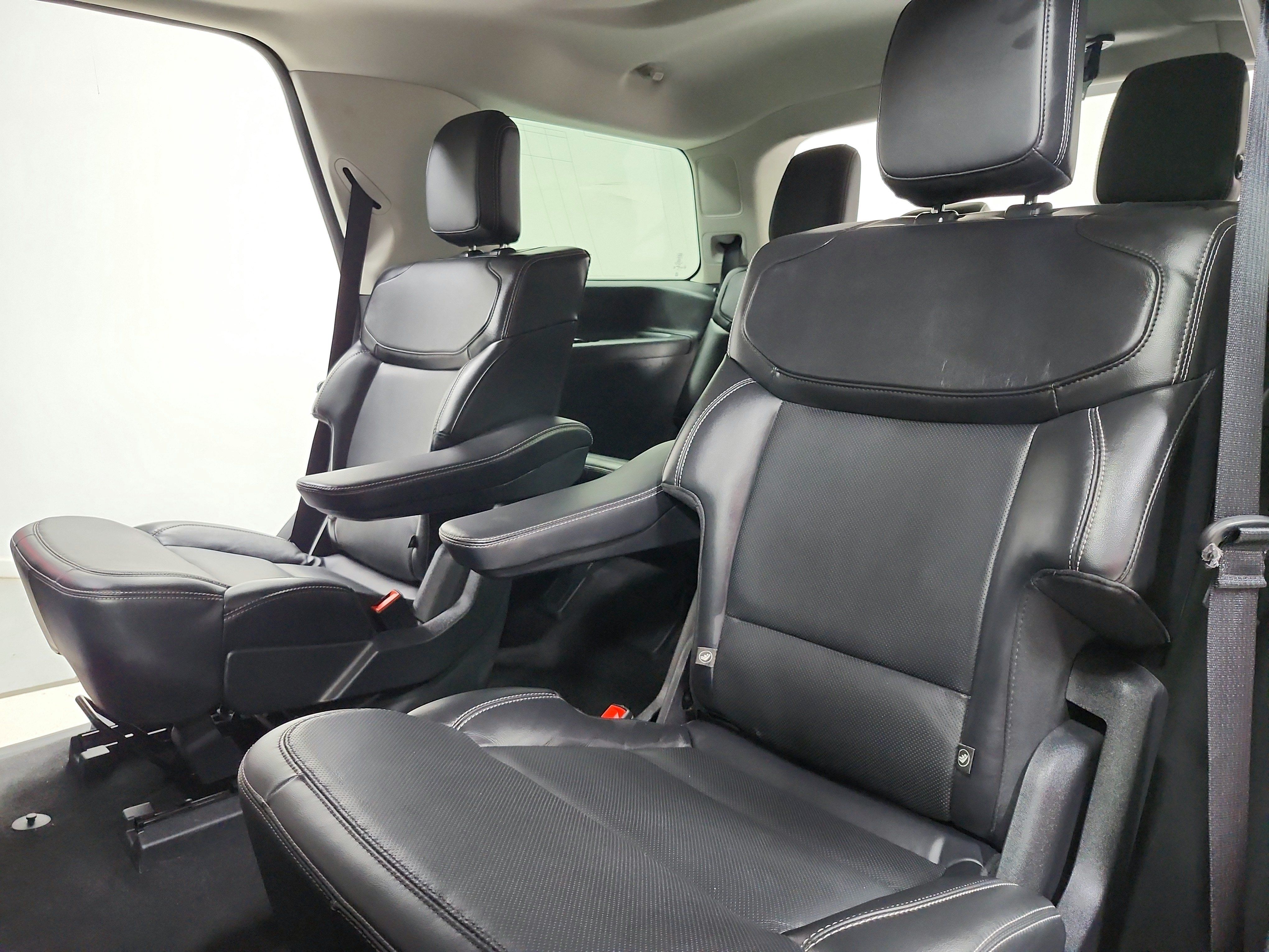 Used 2025 Ford Expedition Platinum AWD/4WD image 41