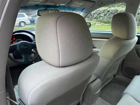 Used 2007 Subaru Outback 2.5i image 10