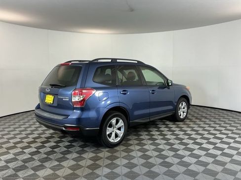 Used 2014 Subaru Forester 2.5i Premium AWD/4WD image 5