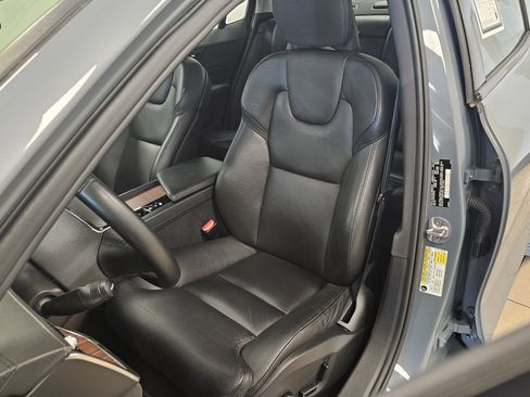 Used 2024 Volvo S60 B5 Ultimate image 38