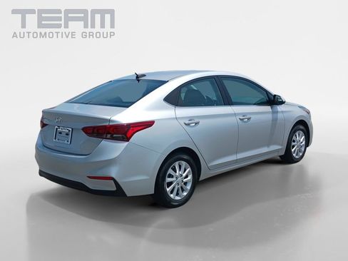 Used 2022 Hyundai Accent SEL FWD image 7