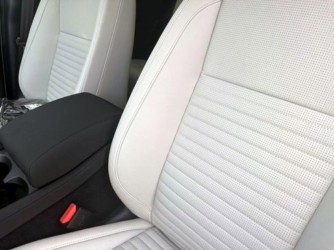 Used 2025 Land Rover Discovery Sport S AWD/4WD image 18