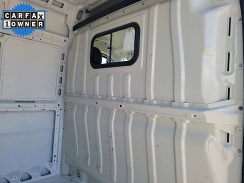 Used 2025 RAM ProMaster 2500 w/ Convenience Group FWD image 14