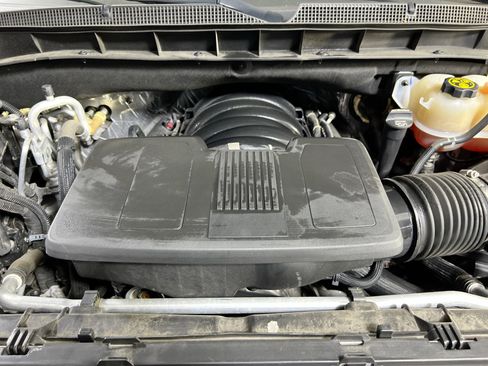 Used 2023 Chevrolet Suburban Premier w/ Advanced Technology Package image 30