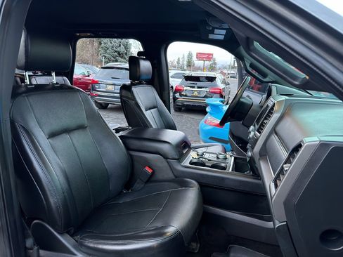 Used 2018 Ford Expedition Max XLT w/ Equipment Group 202A image 19