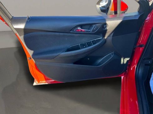 Used 2017 Chevrolet Cruze LT w/ Convenience Package image 14