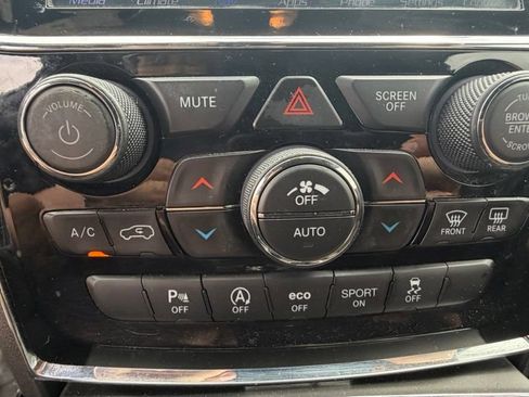 Used 2020 Jeep Grand Cherokee Trailhawk AWD/4WD image 21