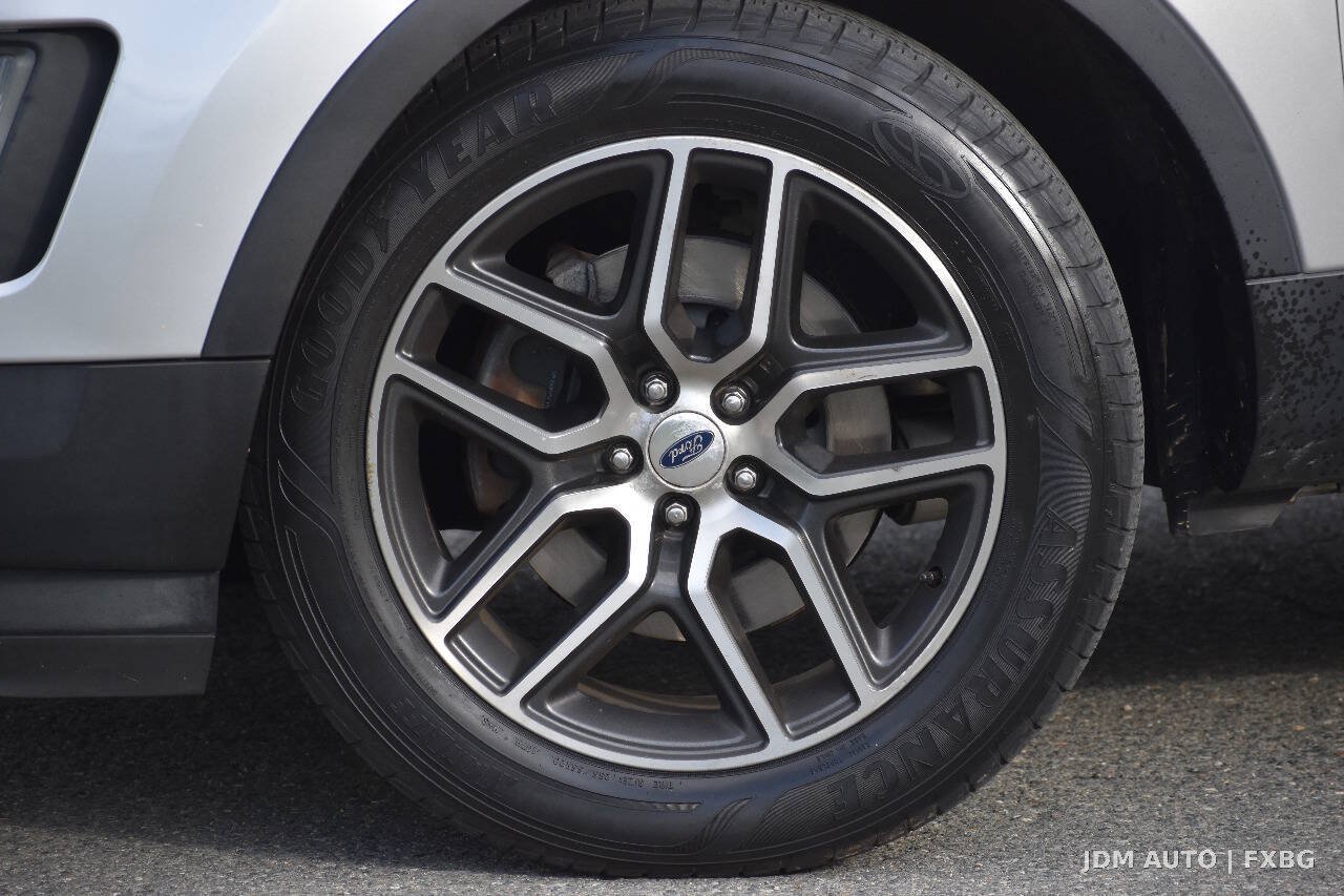Used 2017 Ford Explorer Sport AWD/4WD image 38