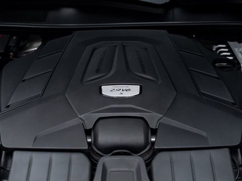 Used 2023 Porsche Cayenne S image 78