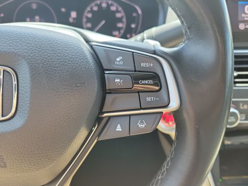 Used 2022 Honda Accord Touring image 31
